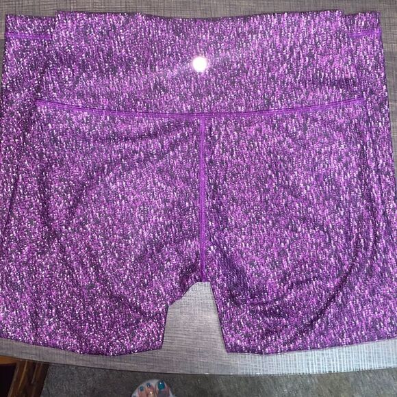 Lululemon galaxy workout capris size 8 - Picture 1 of 8